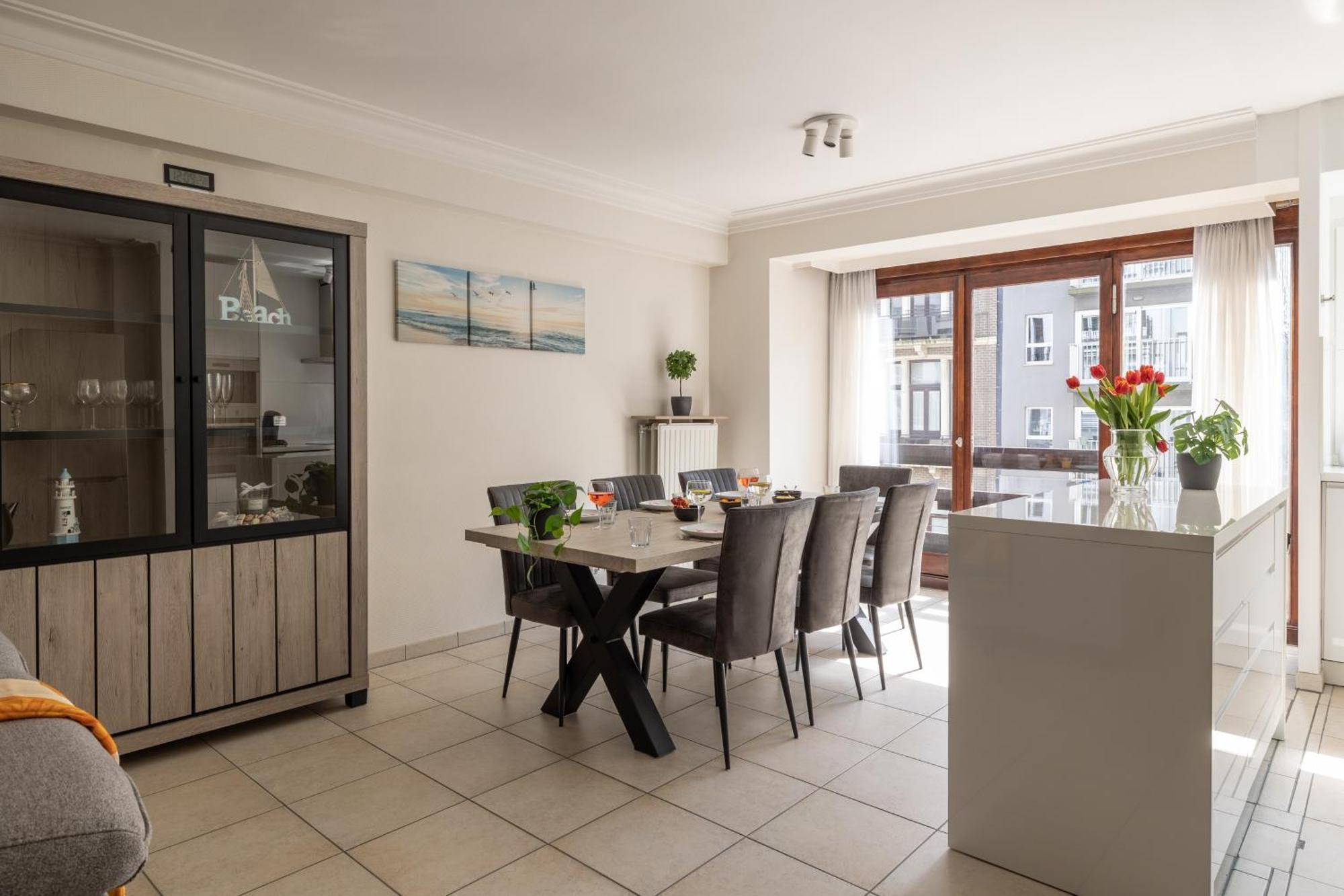Weloveoostende: Renovated Beachside Apartment Exterior photo